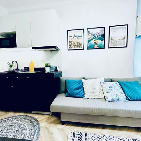 Olivia Apartments - Sloneczny Apartament W Centrum Warszawy, Plac Unii Lubelskiej, Lazienki Krolewskie, Pole Mokotowskie Varsó Kültér fotó